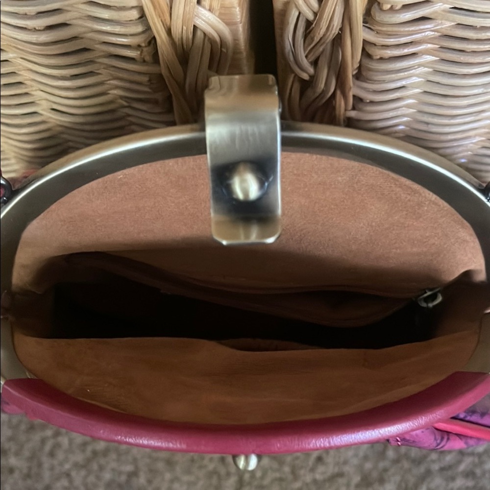 Patricia Nash Red Crossbody Bag with Marbled Rose Leather Design - Picture 7 of 7